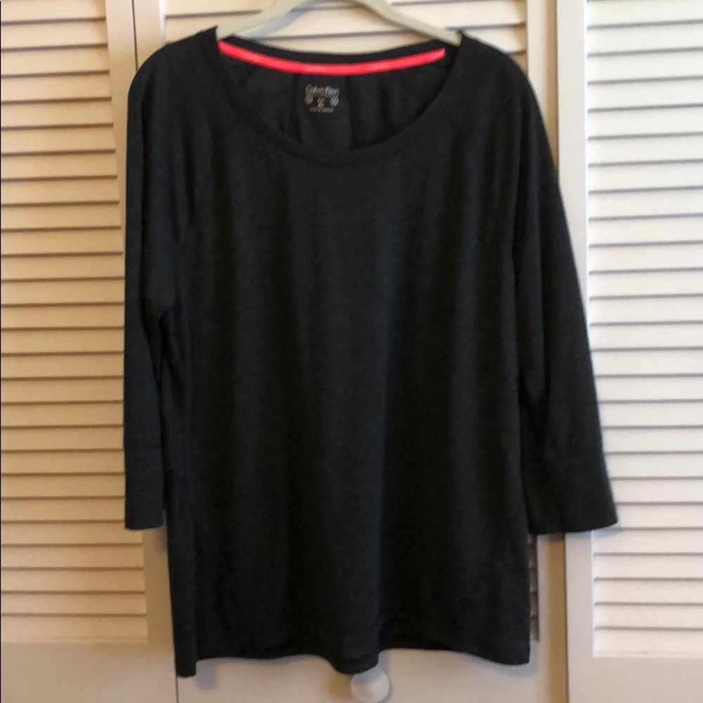 Calvin Klein’s gray t-shirt